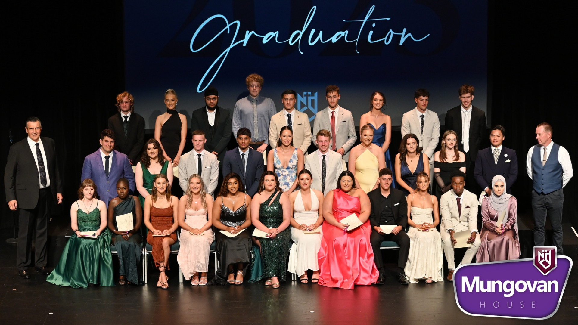 Mungovan Grad Photo