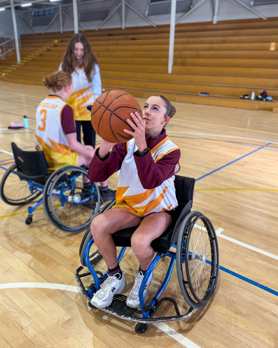 BASKETBALL 1