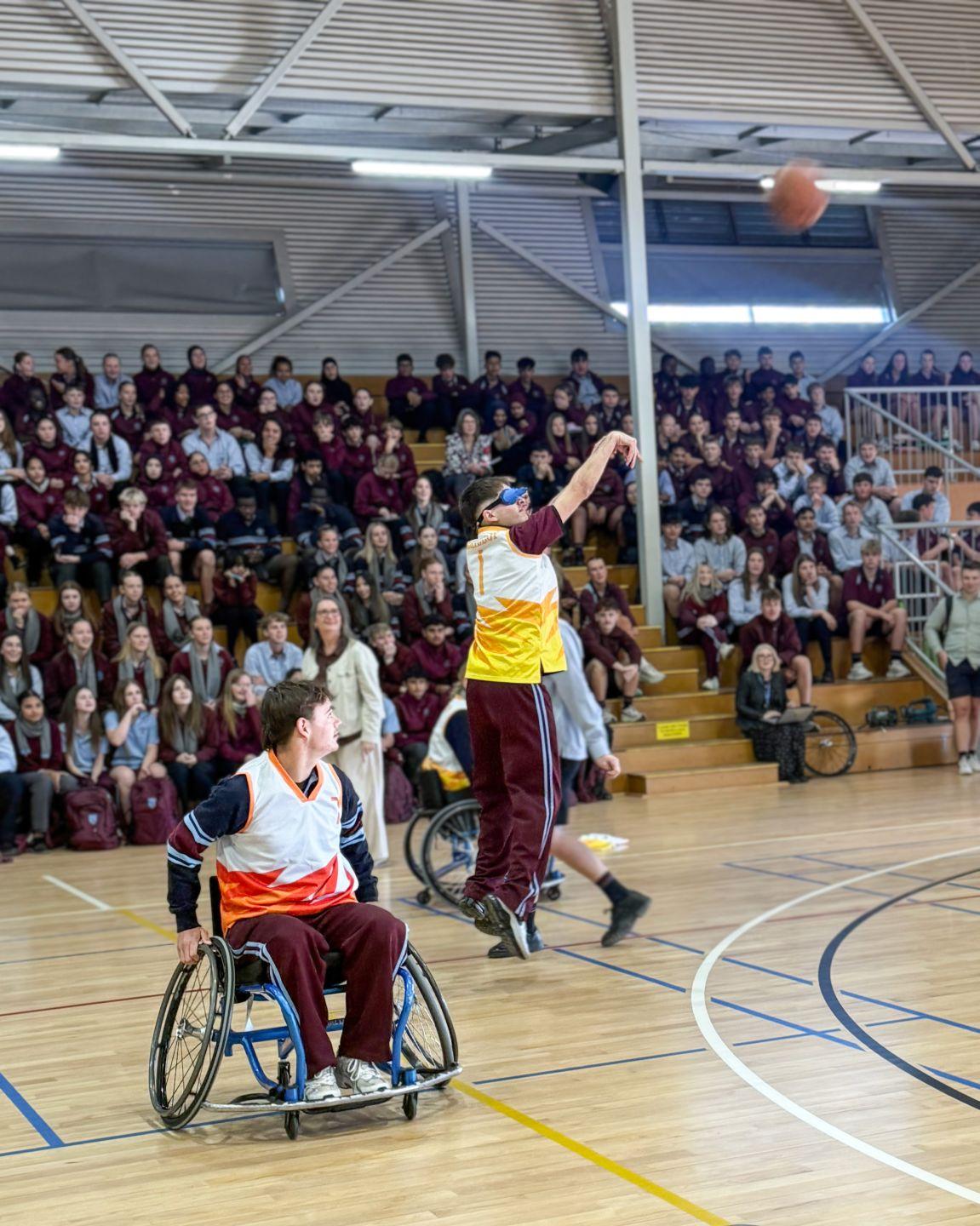 BASKETBALL 10