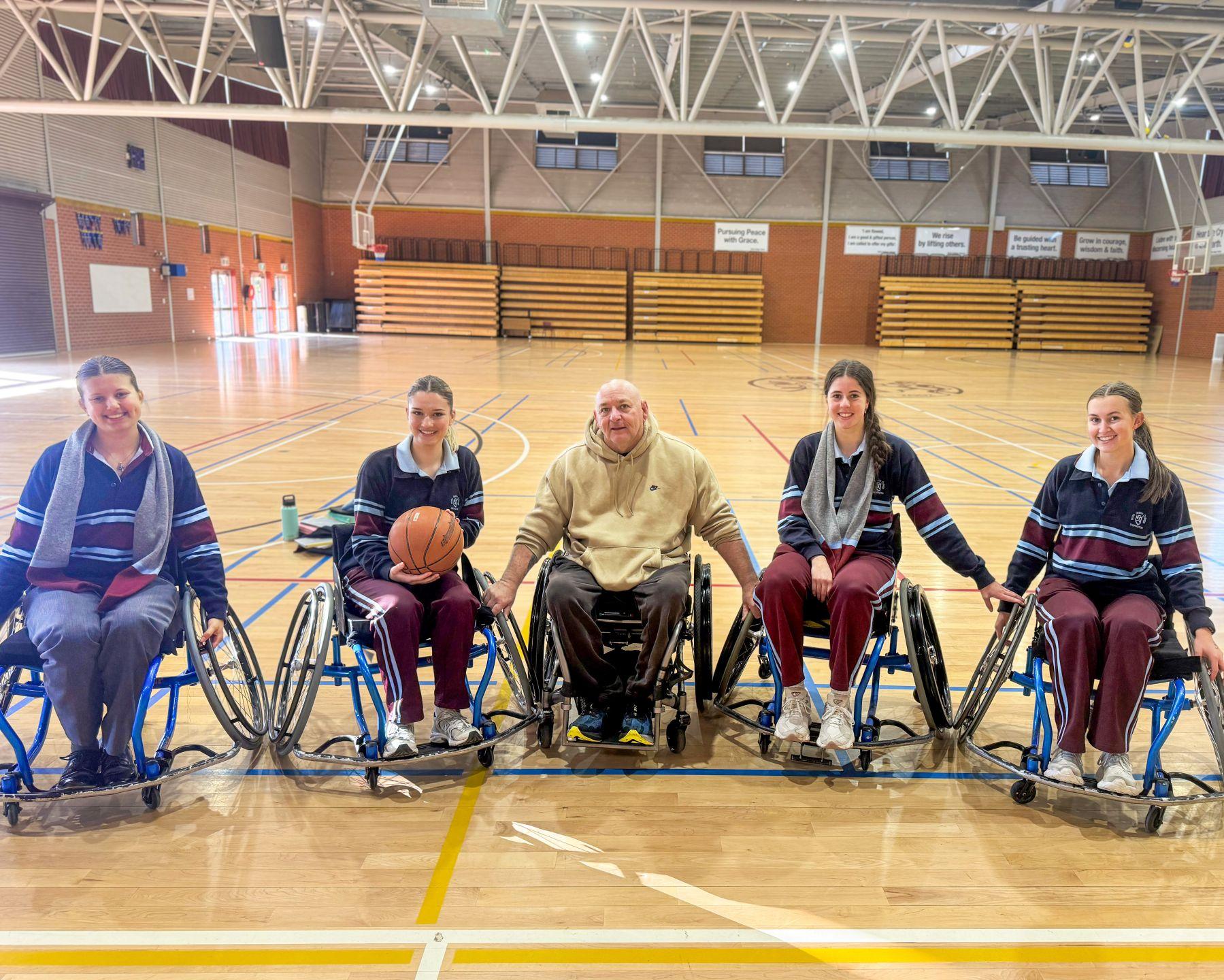 BASKETBALL 13